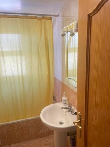Castillo Suites, Vivienda Con Fines Turisticos El Castillo De Roquetas Roquetas de Mar Zewnętrze zdjęcie